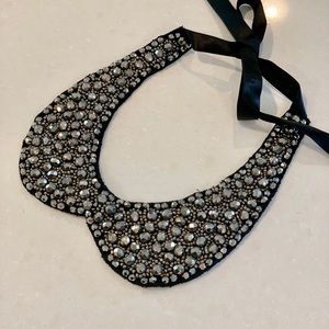 🔴3 for $25🔴 Black/Gray gem bib necklace / collar